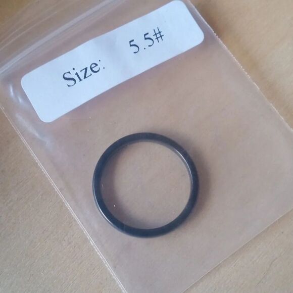 Thin Tungsten ring‎ 5.5 - Picture 1 of 2